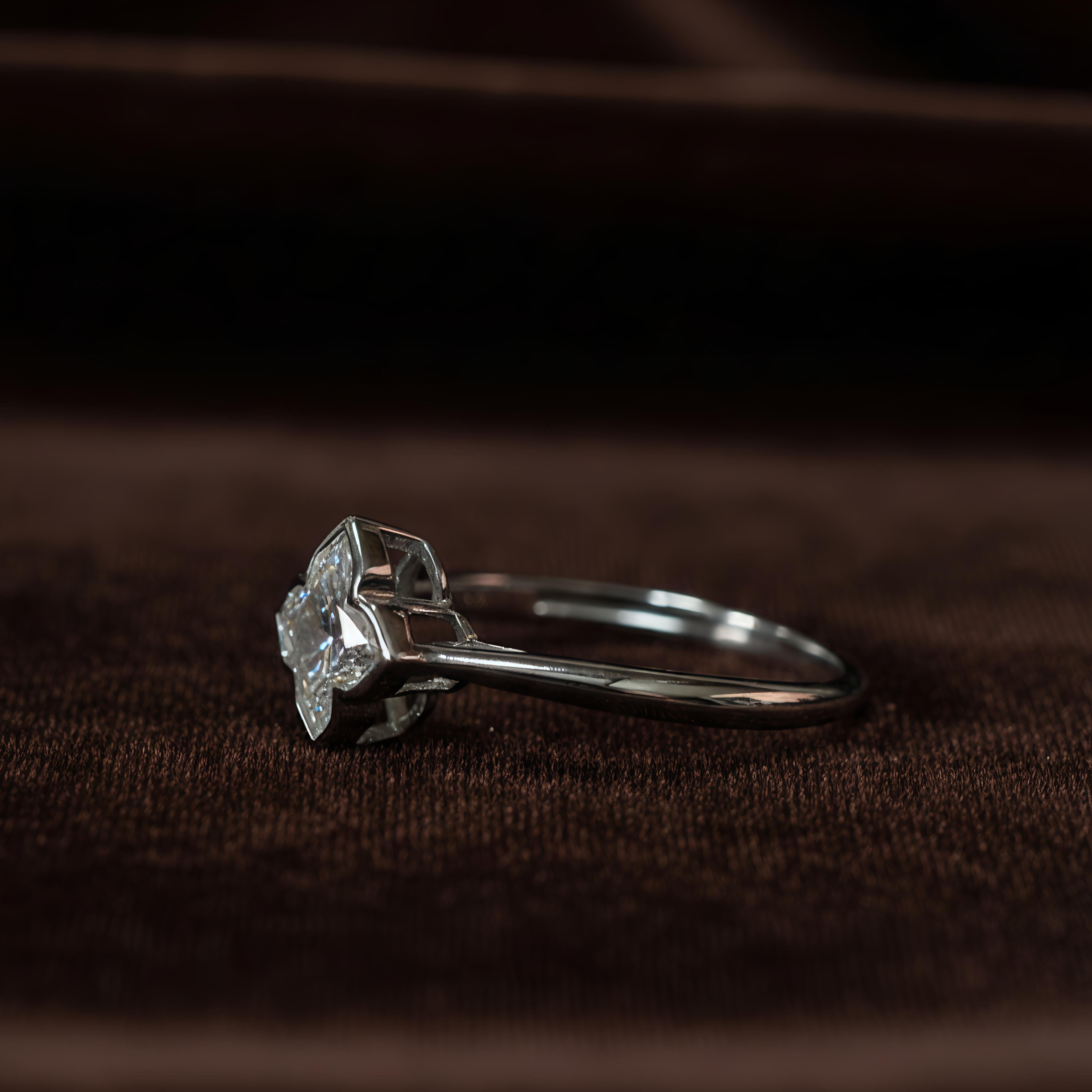 β¨ Radiant Clover Moissanite Ring β¨